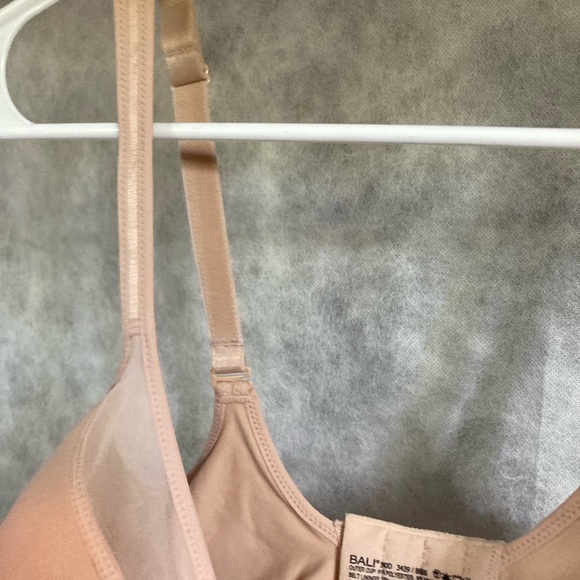 BALI One Smooth U Ultra Light Shaping Underwire Bra Nude Beige 34DD - Picture 4 of 16